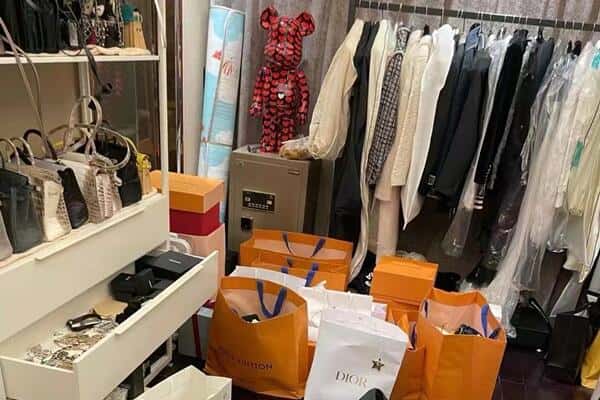 新乡封丘县回收一线品牌衣服
